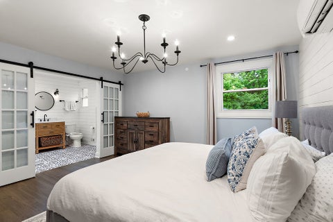 Tiny photo for 5911 N Keating Avenue, Chicago, IL 60646 (MLS # 12653407)