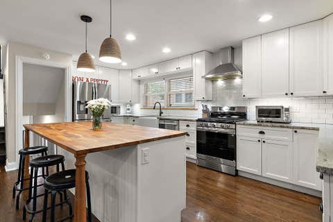 Tiny photo for 5911 N Keating Avenue, Chicago, IL 60646 (MLS # 12653407)