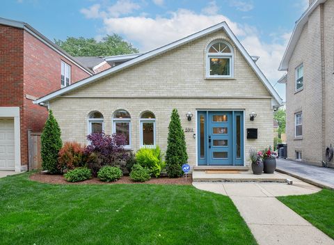 Photo of 5911 N Keating Avenue, Chicago, IL 60646 (MLS # 12653407)