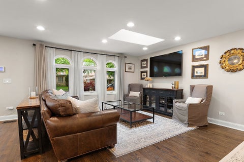 Tiny photo for 5911 N Keating Avenue, Chicago, IL 60646 (MLS # 12653407)