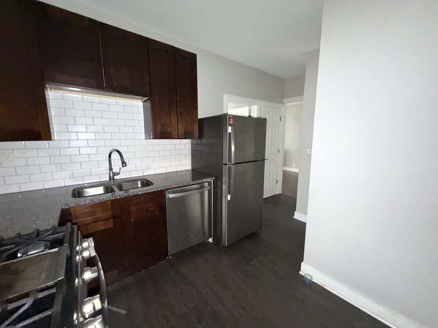 3349 W Sunnyside Avenue 3