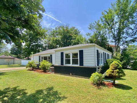 Tiny photo for 830 Latimer Lane, Flossmoor, IL 60422 (MLS # 12508304)