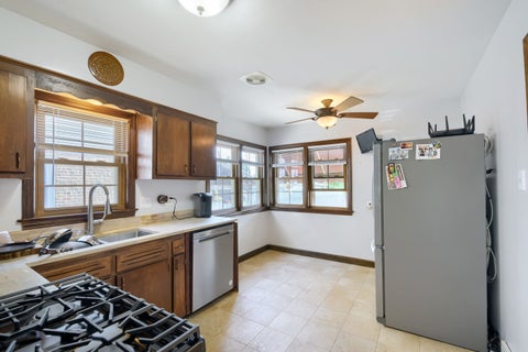 Tiny photo for 10546 S Harding Avenue, Chicago, IL 60655 (MLS # 12668090)