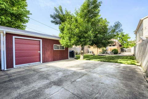 Tiny photo for 10546 S Harding Avenue, Chicago, IL 60655 (MLS # 12668090)