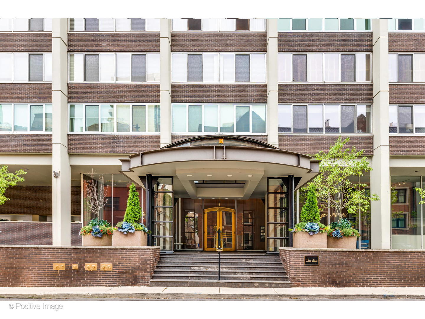 1 E Schiller Street 8B
