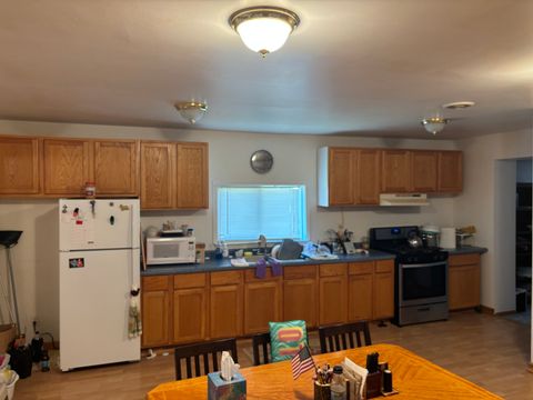Tiny photo for 1701 Lincoln Avenue, Mendota, IL 61342 (MLS # 12657343)