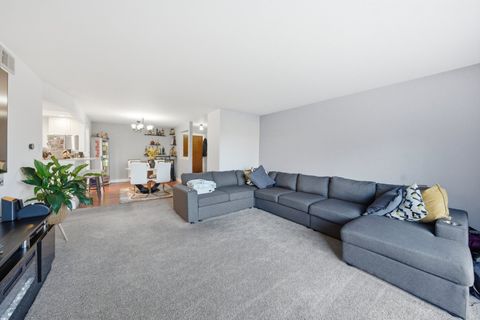 Tiny photo for 5840 W 104th Street #115, Oak Lawn, IL 60453 (MLS # 12548893)