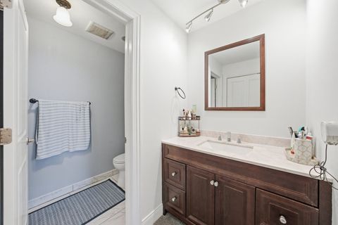 Tiny photo for 5840 W 104th Street #115, Oak Lawn, IL 60453 (MLS # 12548893)