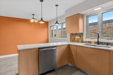 Tiny photo for 1010 N Harlem Avenue #504, River Forest, IL 60305 (MLS # 12764788)