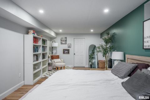 Tiny photo for 2636 12TH Street, Moline, IL 61265 (MLS # QC4269535)