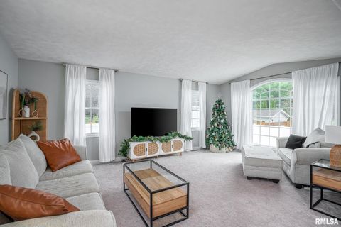 Tiny photo for 2636 12TH Street, Moline, IL 61265 (MLS # QC4269535)