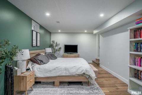 Tiny photo for 2636 12TH Street, Moline, IL 61265 (MLS # QC4269535)