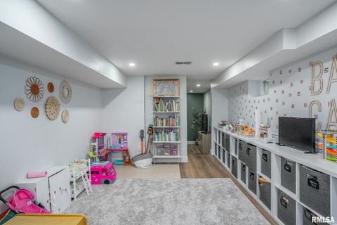 Tiny photo for 2636 12TH Street, Moline, IL 61265 (MLS # QC4269535)