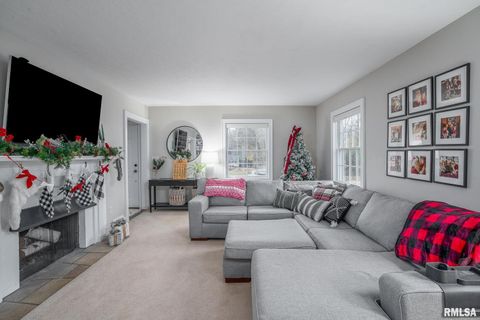 Tiny photo for 2636 12TH Street, Moline, IL 61265 (MLS # QC4269535)