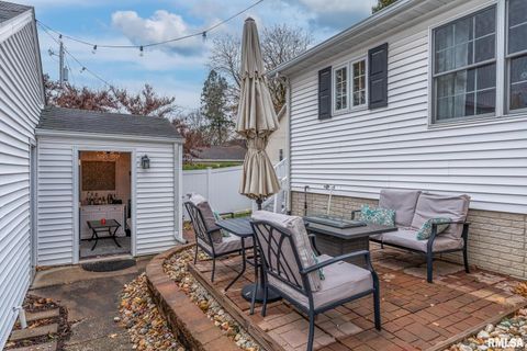 Tiny photo for 2636 12TH Street, Moline, IL 61265 (MLS # QC4269535)