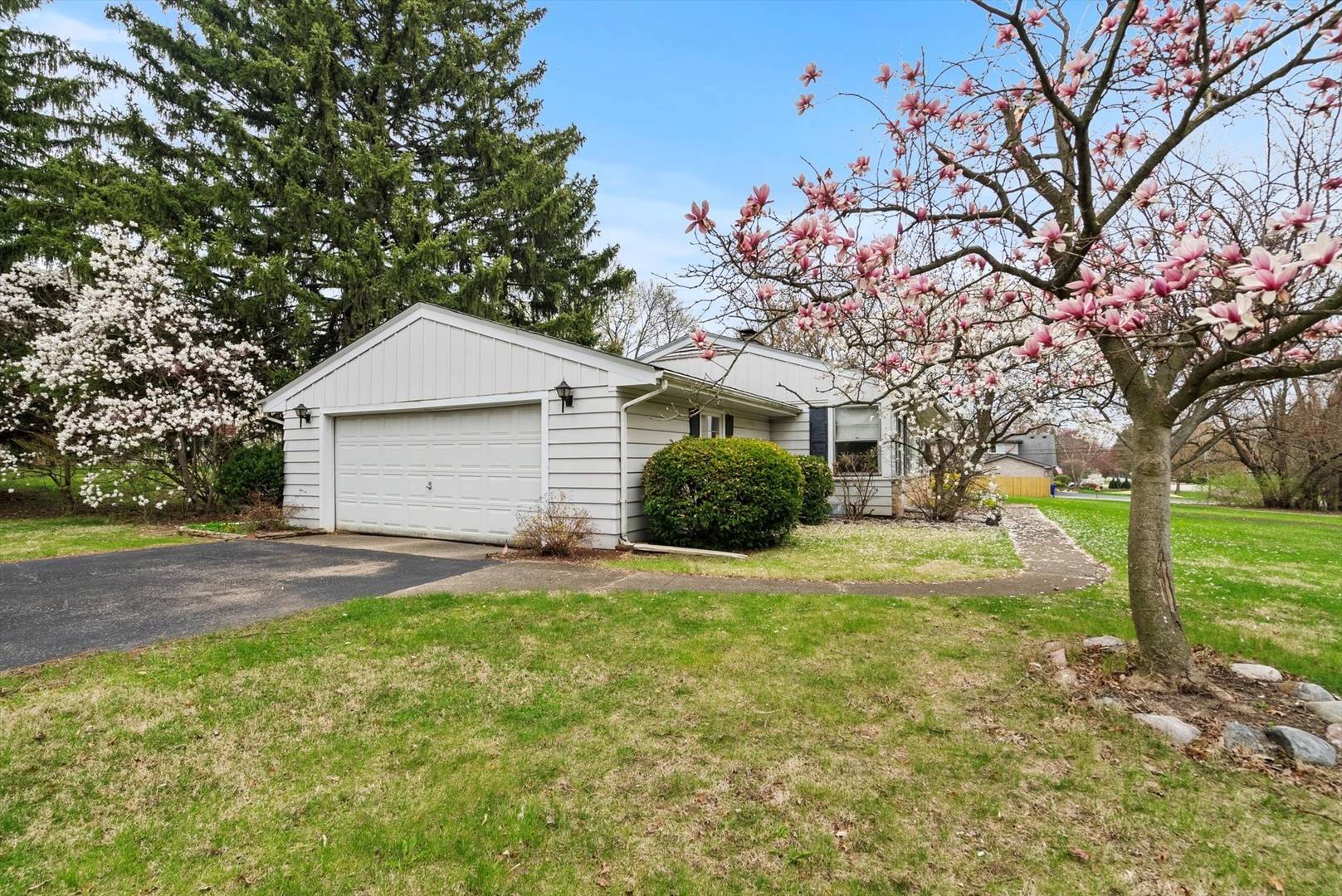 22W584 Ahlstrand Road