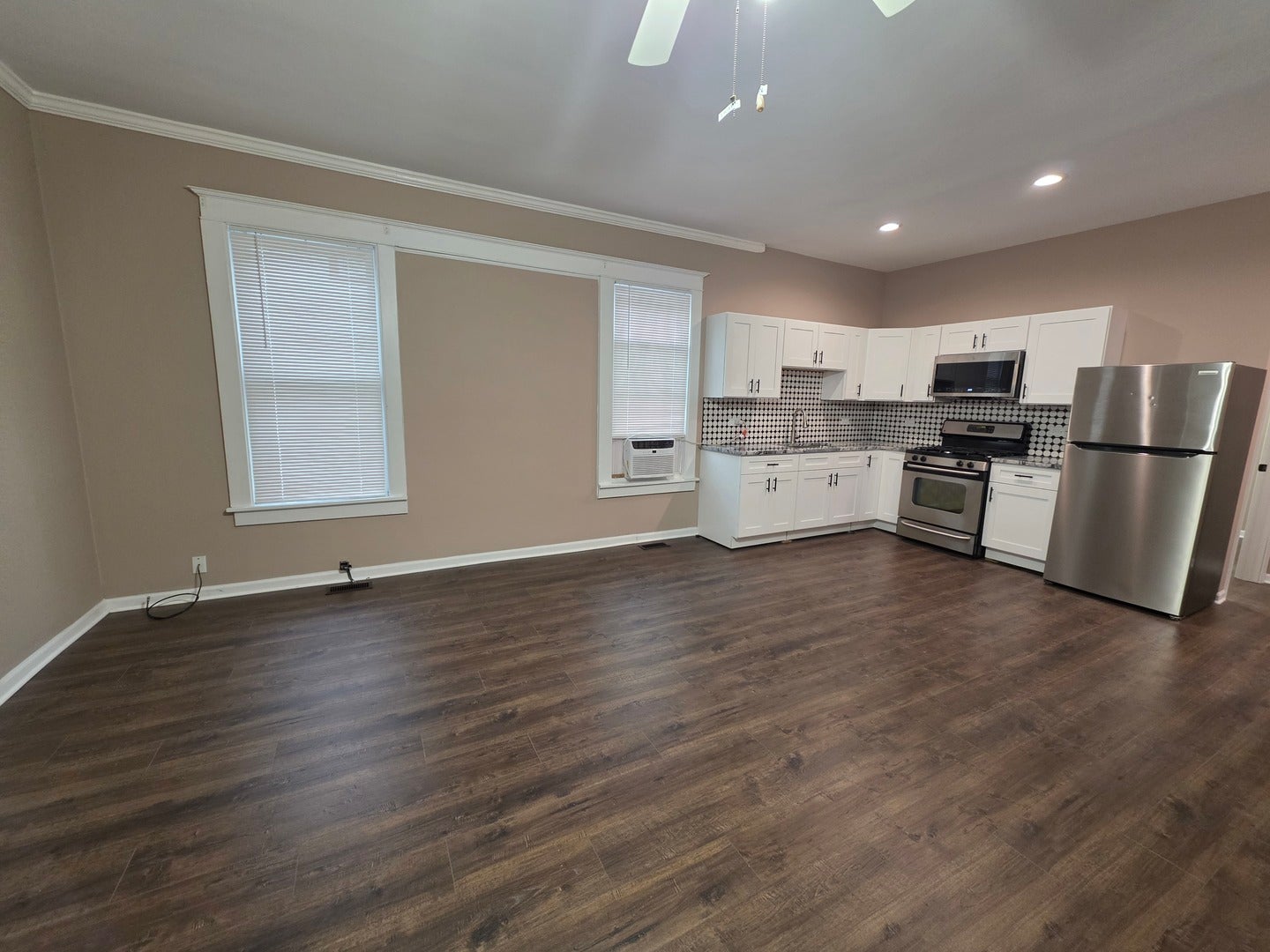 214 Franklin Street 1