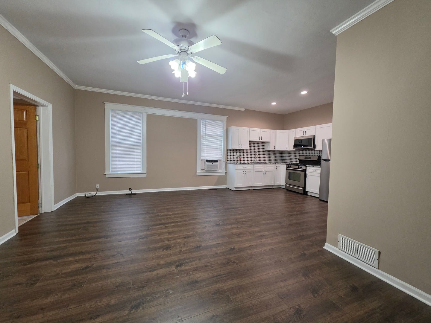 214 Franklin Street 1