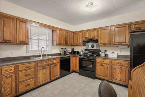 Tiny photo for 5644 Appomattox Road, Davenport, IA 52806 (MLS # 12599876)