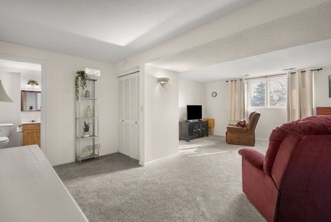 Tiny photo for 5644 Appomattox Road, Davenport, IA 52806 (MLS # 12599876)