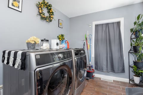 Tiny photo for 2831 S Austin Boulevard, Cicero, IL 60804 (MLS # 12703067)