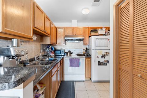 Tiny photo for 313 W 23rd Street #601, Chicago, IL 60616 (MLS # 12620973)