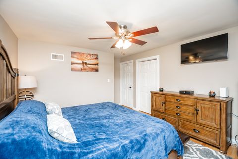 Tiny photo for 15W492 Concord Street, Elmhurst, IL 60126 (MLS # 12604772)