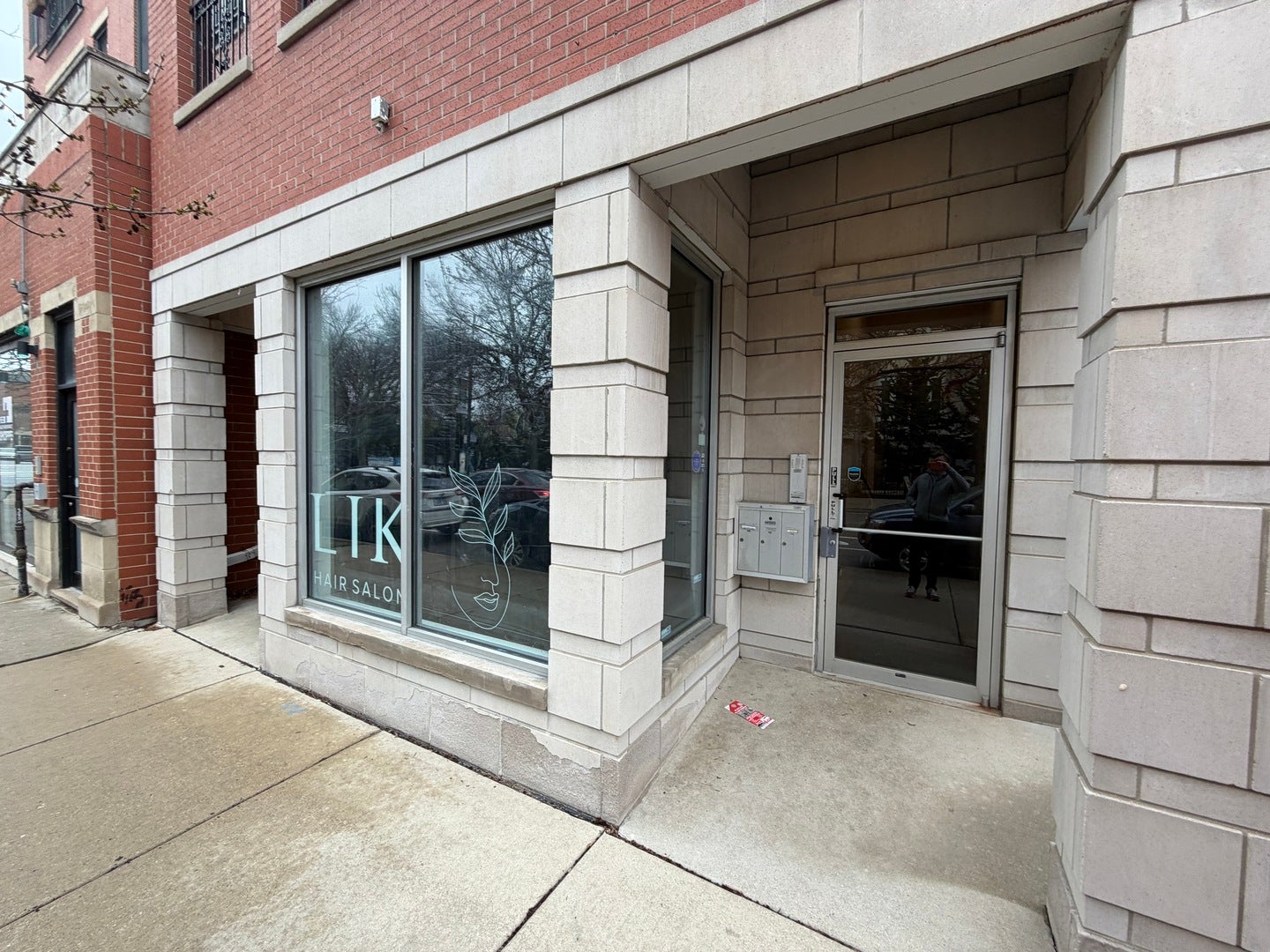 1832 W Belmont Avenue