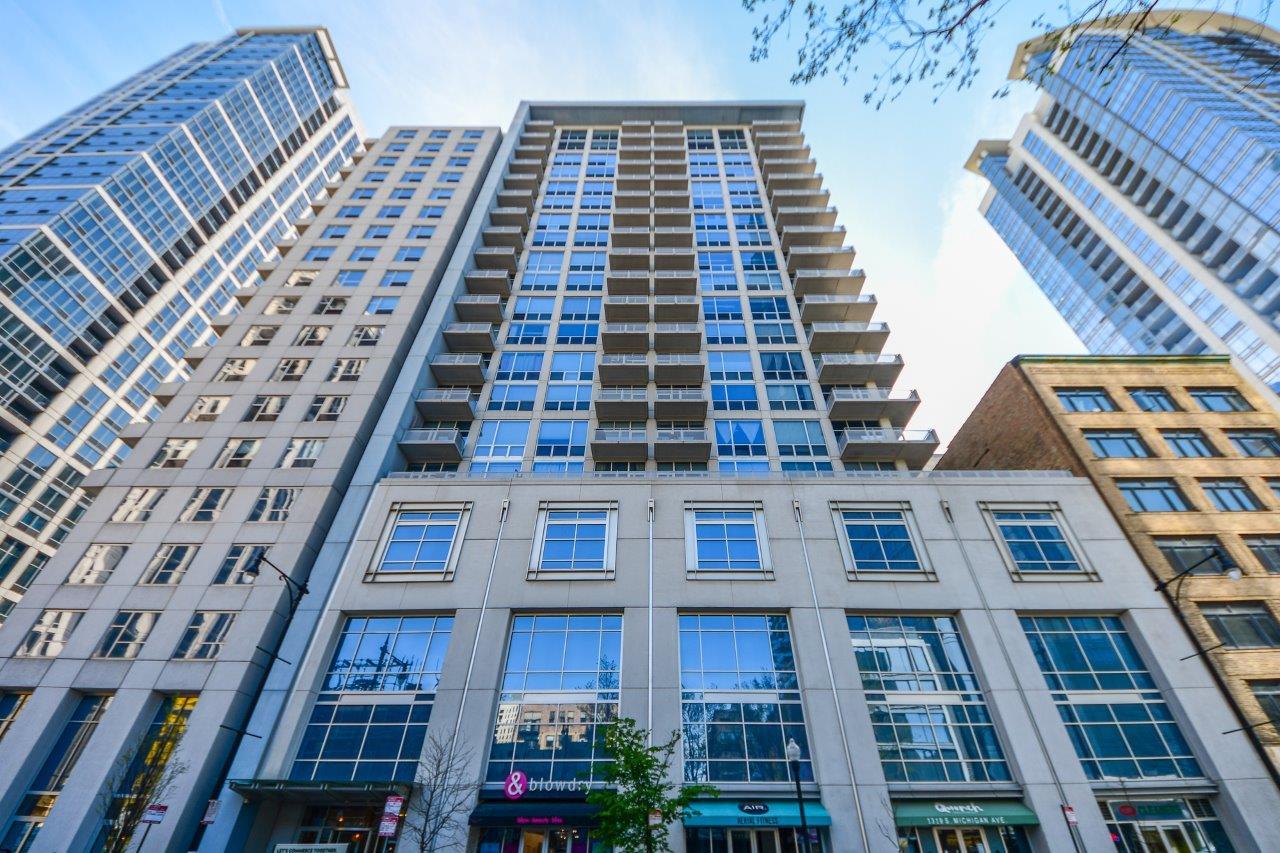 1305 S Michigan Avenue 1702