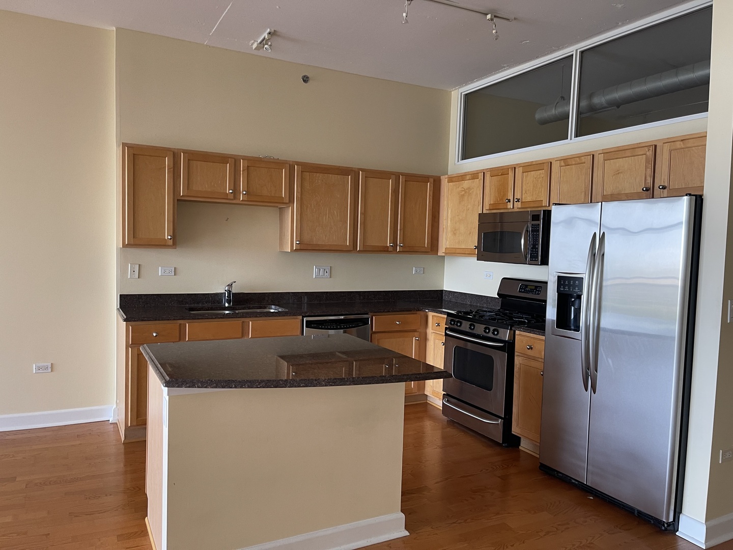 1305 S Michigan Avenue 1702