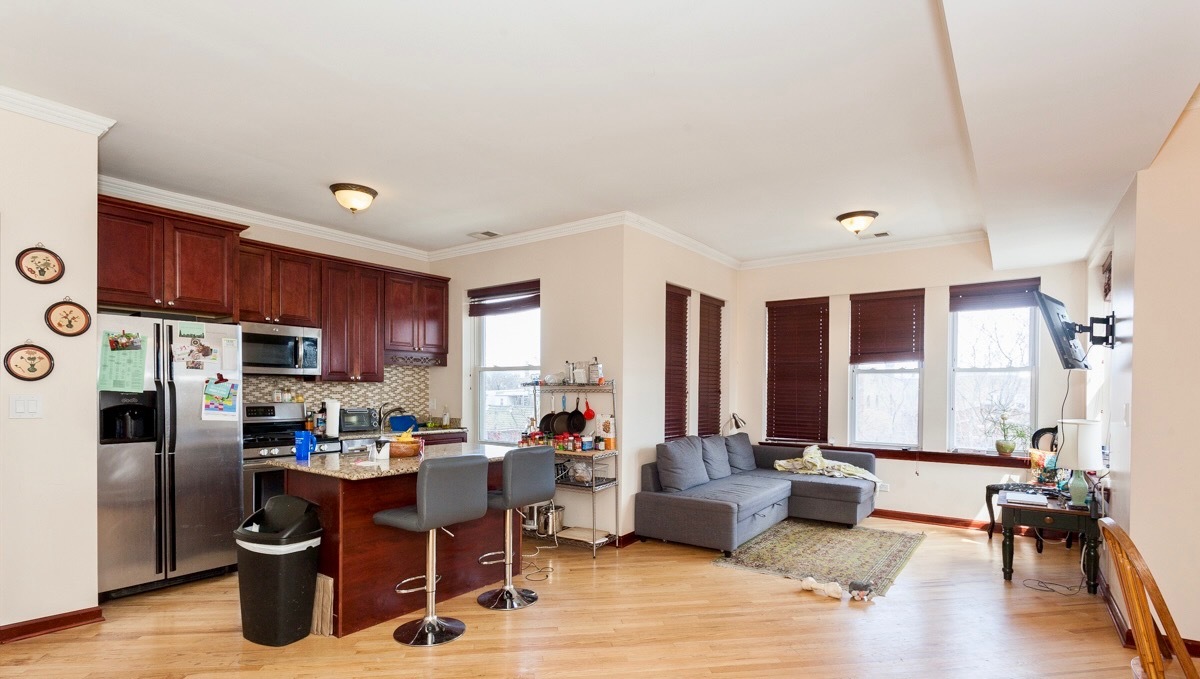 4900 N DRAKE Avenue 3