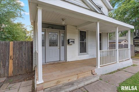 Tiny photo for 1220 COLLEGE Avenue, Davenport, IA 52803 (MLS # QC4267632)