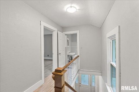 Tiny photo for 1220 COLLEGE Avenue, Davenport, IA 52803 (MLS # QC4267632)