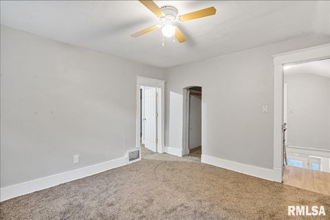 Tiny photo for 1220 COLLEGE Avenue, Davenport, IA 52803 (MLS # QC4267632)