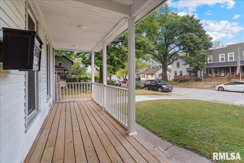 Tiny photo for 1220 COLLEGE Avenue, Davenport, IA 52803 (MLS # QC4267632)