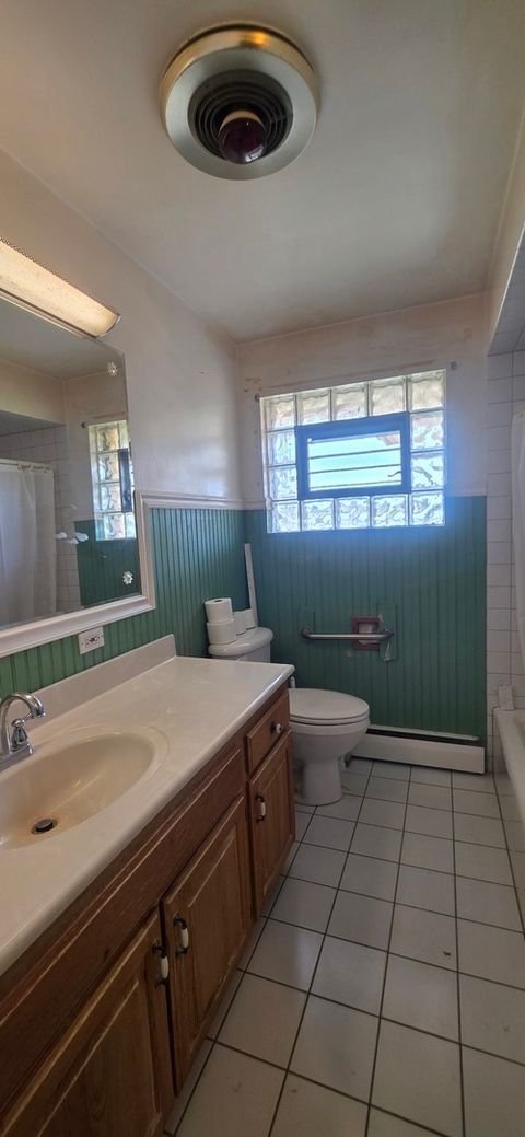 Tiny photo for 523 8th Street, Chicago Heights, IL 60411 (MLS # 12523255)