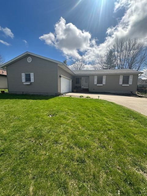 Tiny photo for 610 Kelley Drive, Heyworth, IL 61745 (MLS # 12603225)