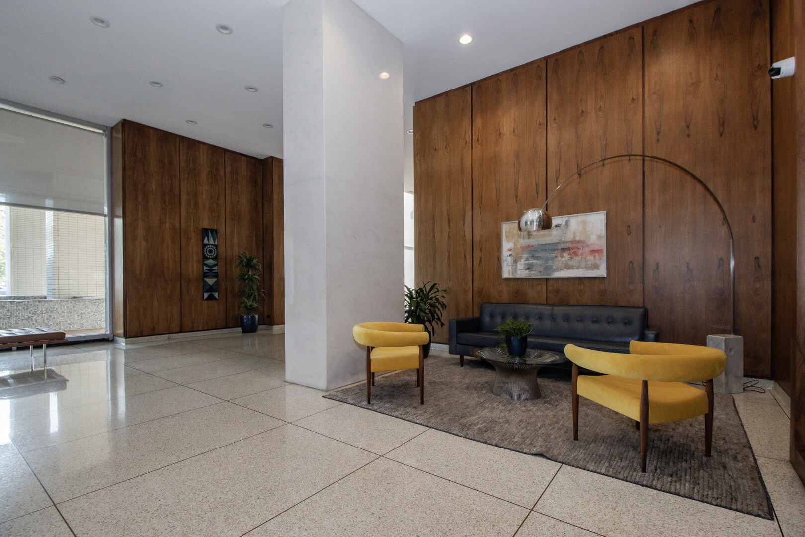 3600 N Lake Shore Drive 1320
