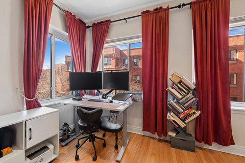 Tiny photo for 908 W Sunnyside Avenue #2C, Chicago, IL 60640 (MLS # 12576577)