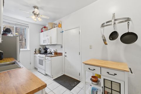 Tiny photo for 908 W Sunnyside Avenue #2C, Chicago, IL 60640 (MLS # 12576577)