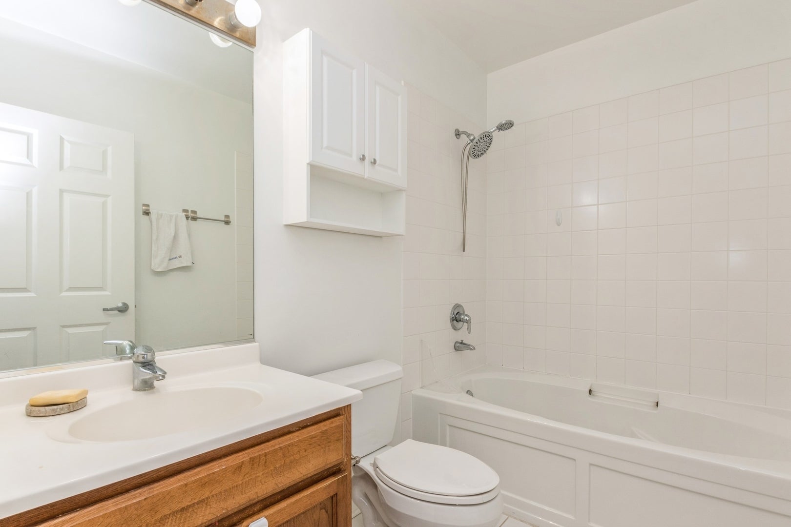 8 W Monroe Street 1005