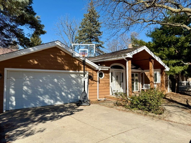 7334 W 119th Place
