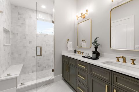 Tiny photo for 1426 W IRVING PARK Road #4, Chicago, IL 60613 (MLS # 12486356)