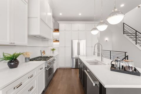 Tiny photo for 1426 W IRVING PARK Road #4, Chicago, IL 60613 (MLS # 12486356)
