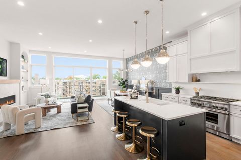 Tiny photo for 1426 W IRVING PARK Road #4, Chicago, IL 60613 (MLS # 12486356)