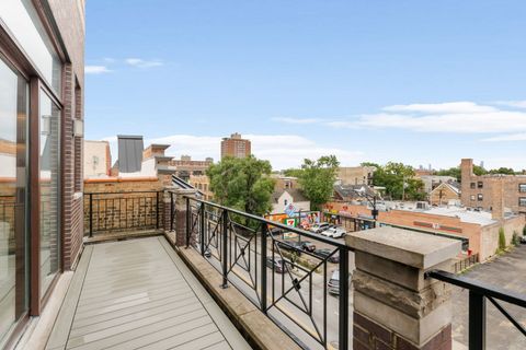 Tiny photo for 1426 W IRVING PARK Road #4, Chicago, IL 60613 (MLS # 12486356)