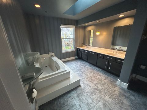 Tiny photo for 288 Lorraine Circle, Bloomingdale, IL 60108 (MLS # 12520105)