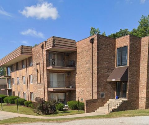 Photo of 550 Michigan City Road #1C, Calumet City, IL 60409 (MLS # 12629632)