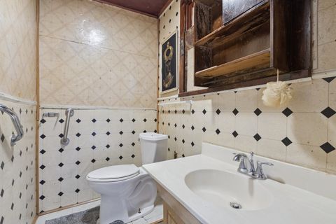 Tiny photo for 201 N Hinkley Avenue, Rockford, IL 61101 (MLS # 12539506)