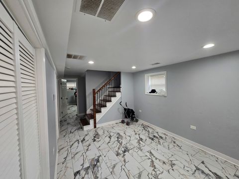 Tiny photo for 1400 N LOTUS Avenue, Chicago, IL 60651 (MLS # 12605086)
